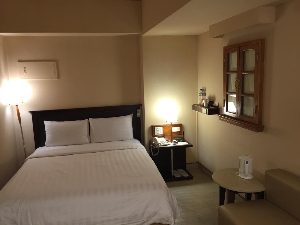 Goodness Hotel Гаосюн Екстер'єр фото