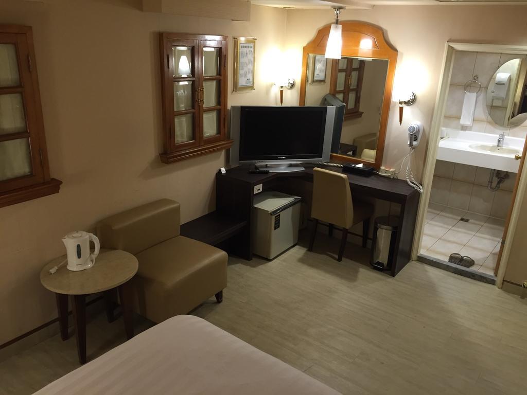 Goodness Hotel Гаосюн Екстер'єр фото