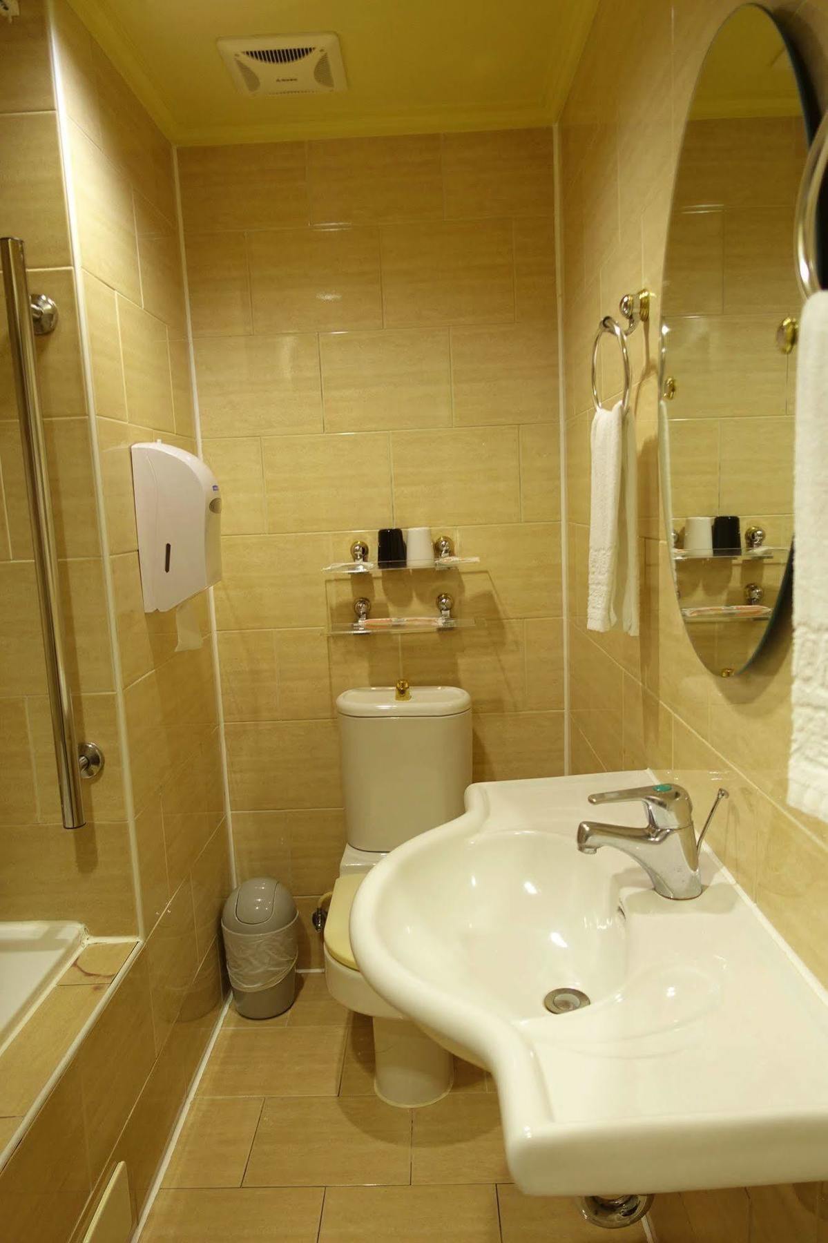 Goodness Hotel Гаосюн Екстер'єр фото