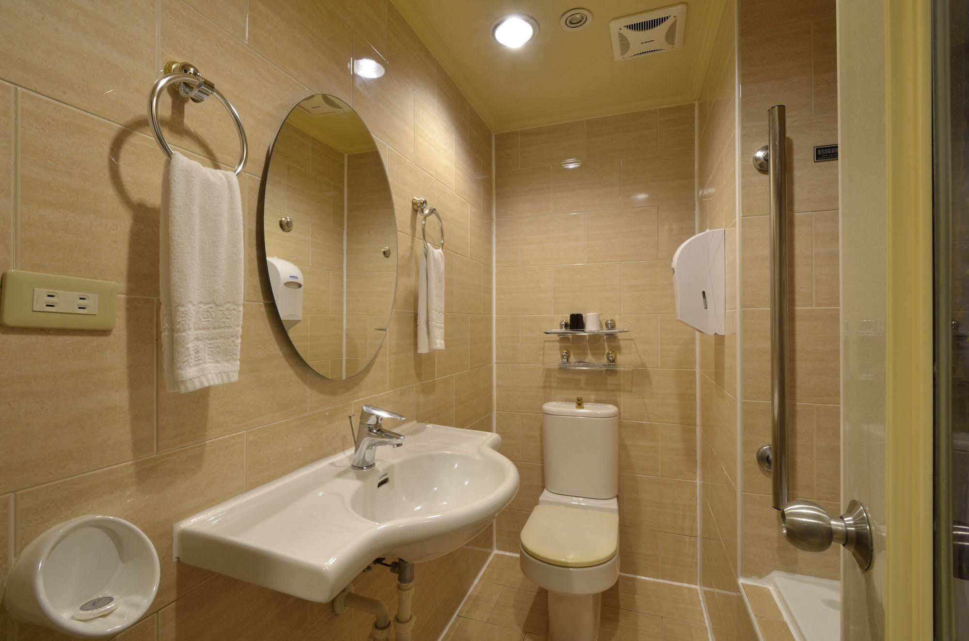 Goodness Hotel Гаосюн Екстер'єр фото