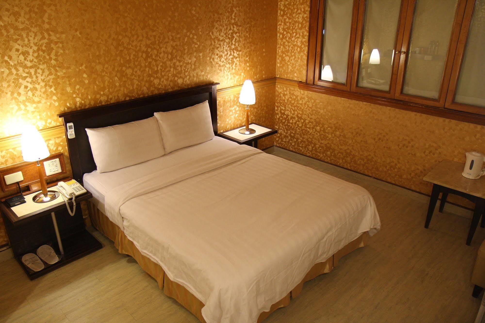 Goodness Hotel Гаосюн Екстер'єр фото