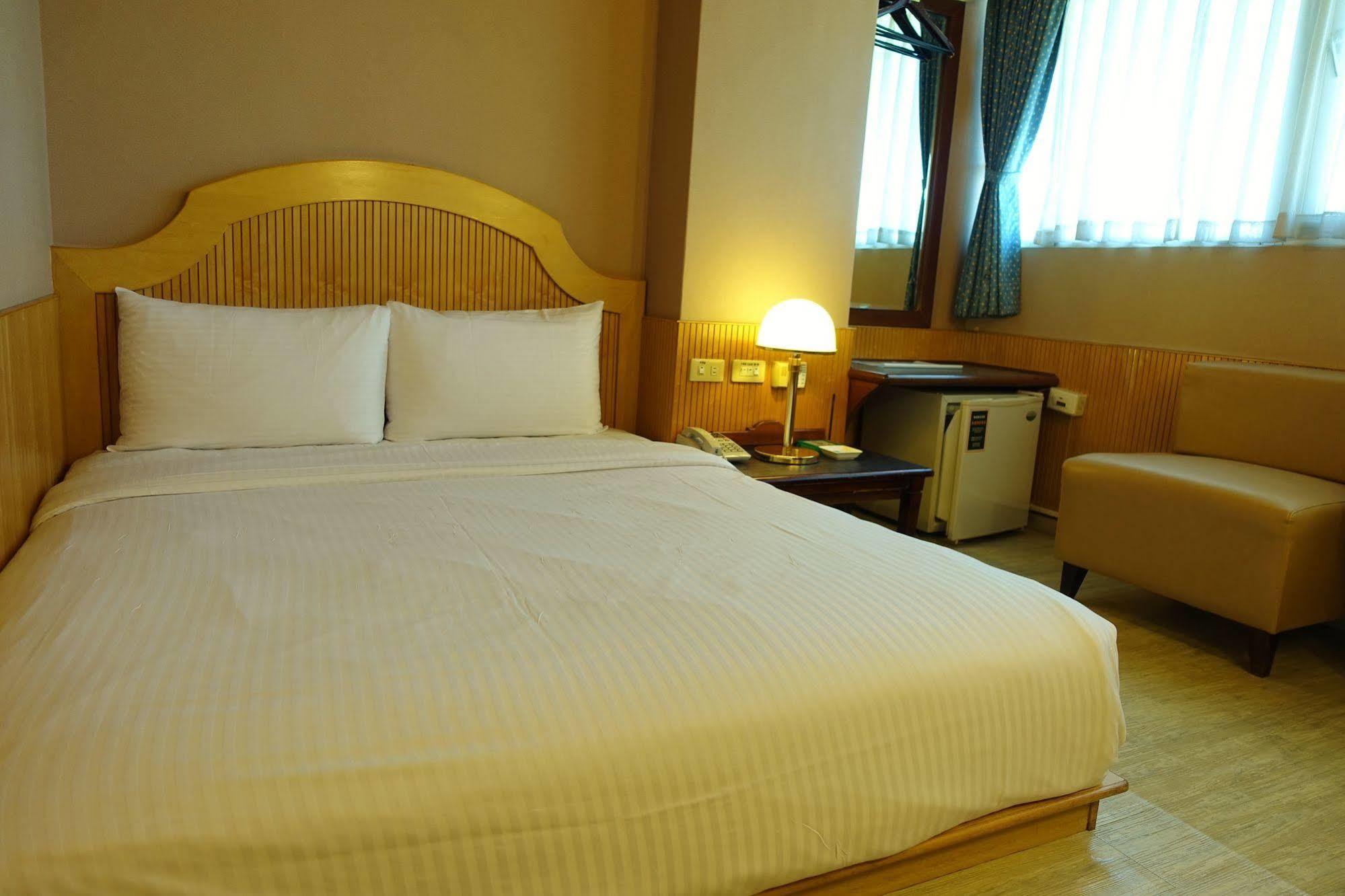Goodness Hotel Гаосюн Екстер'єр фото