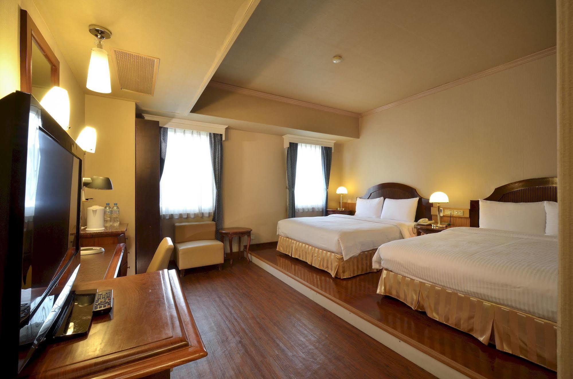 Goodness Hotel Гаосюн Екстер'єр фото